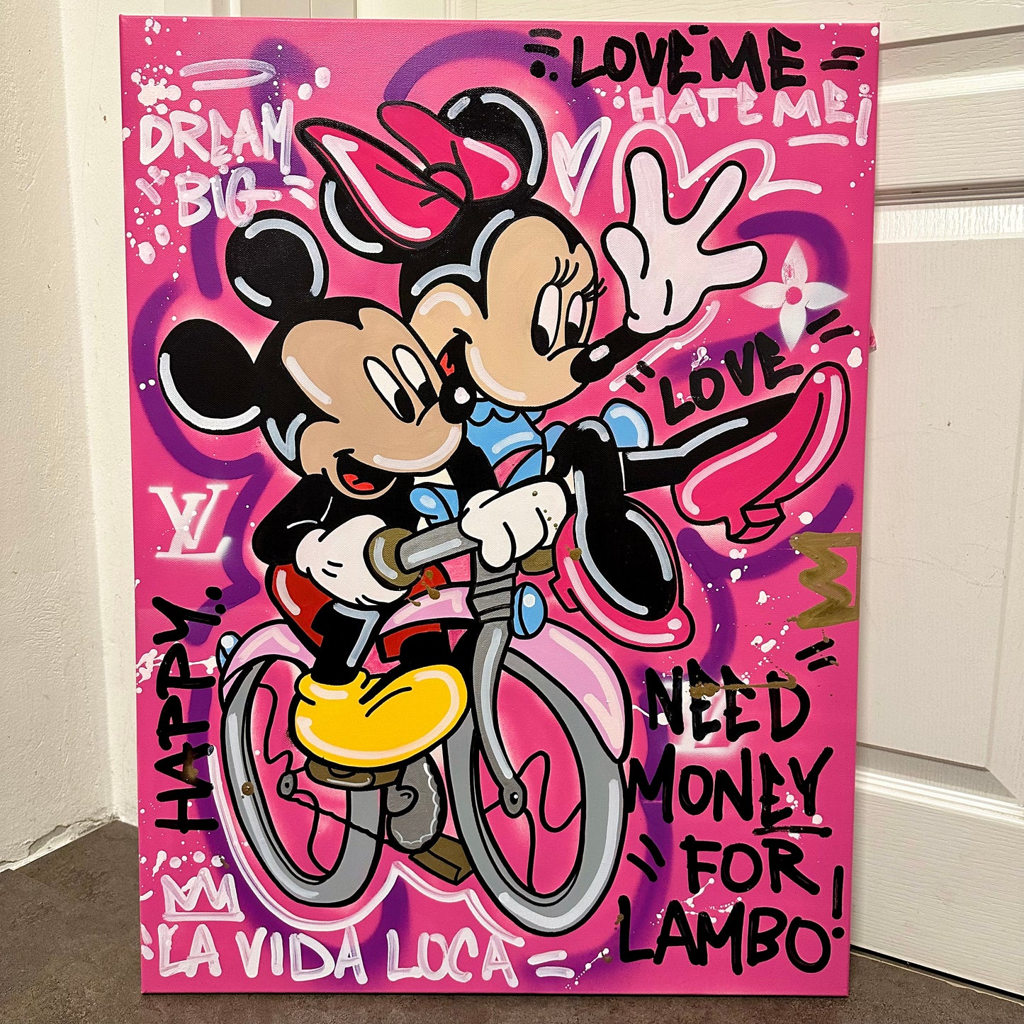 Minnie Need Money